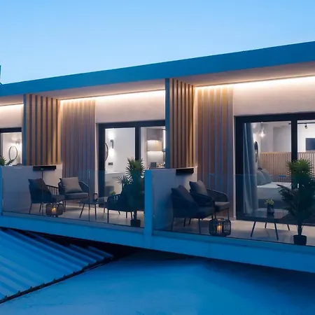 Akrogiali Luxury View Apartment
